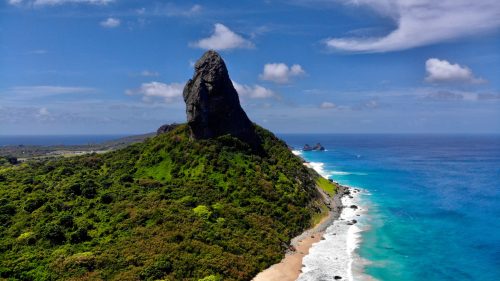 onde fica fernando de noronha